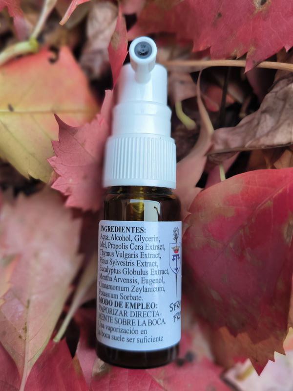 Spray bucal natural de propóleo