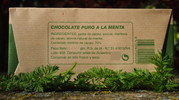 100 gr. CHOCOLATE ARTESANO NEGRO 70% CON MENTA - Imagen 2