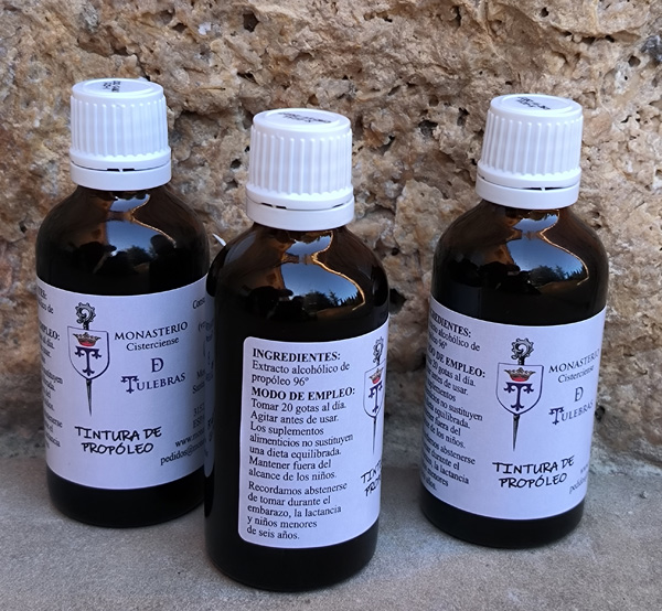 Tintura natural de propóleo en frasco con gotero