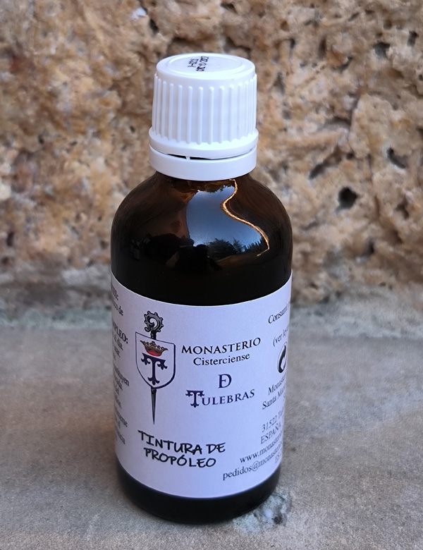 Tintura natural de propóleo en frasco con gotero
